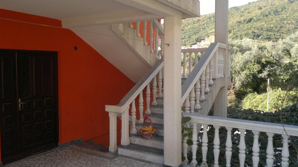 Apartament Holiday Budva